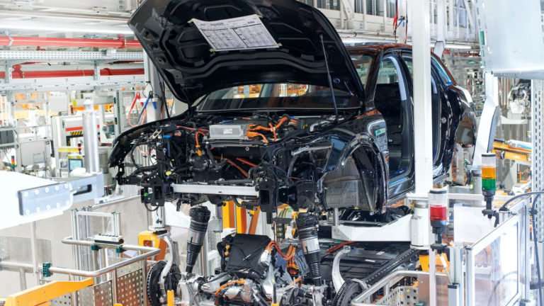 ¿Es posible reciclar baterías de circuito cerrado? Audi y Umicore reciclan