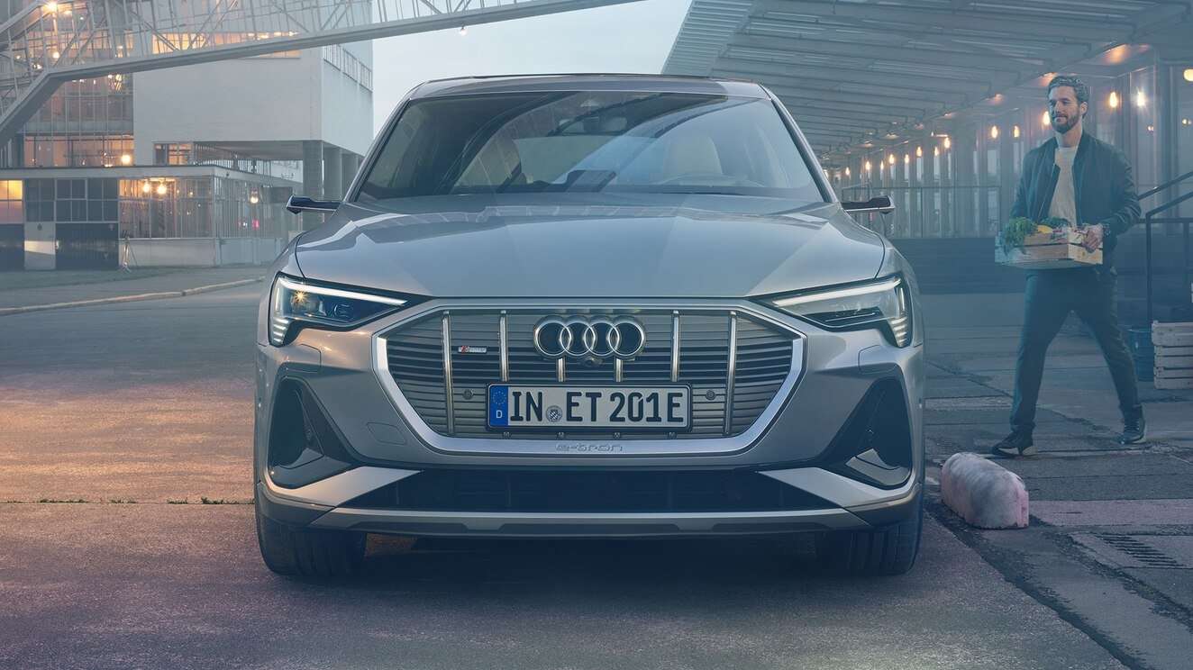 frente-Audi-etron-sportback