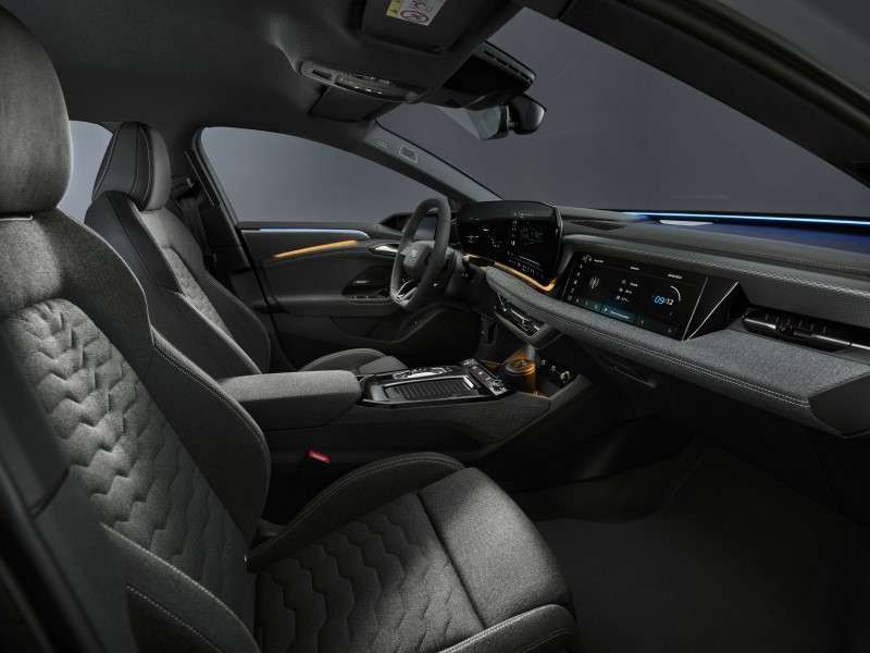 Vista de los asientos delanteros del Audi A6 e-tron
