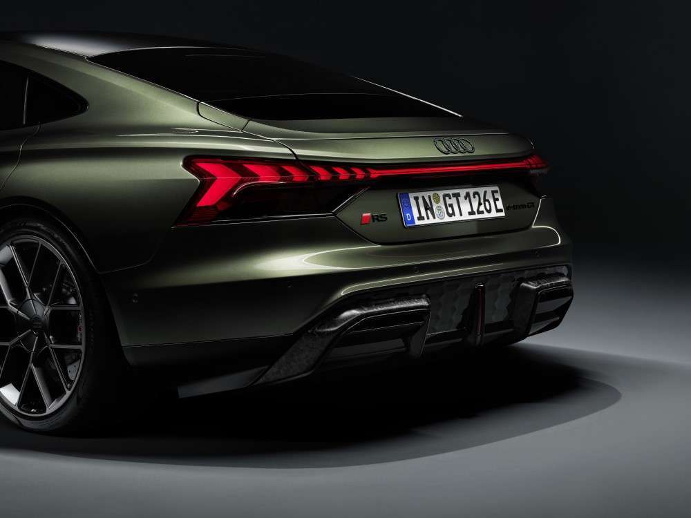 Imagen trasera de un Audi RS GT etron