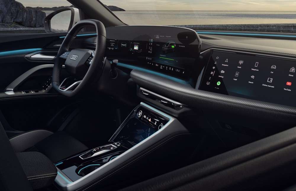Vista del tablero de mandos y volante del Audi Q5 híbrido 2025