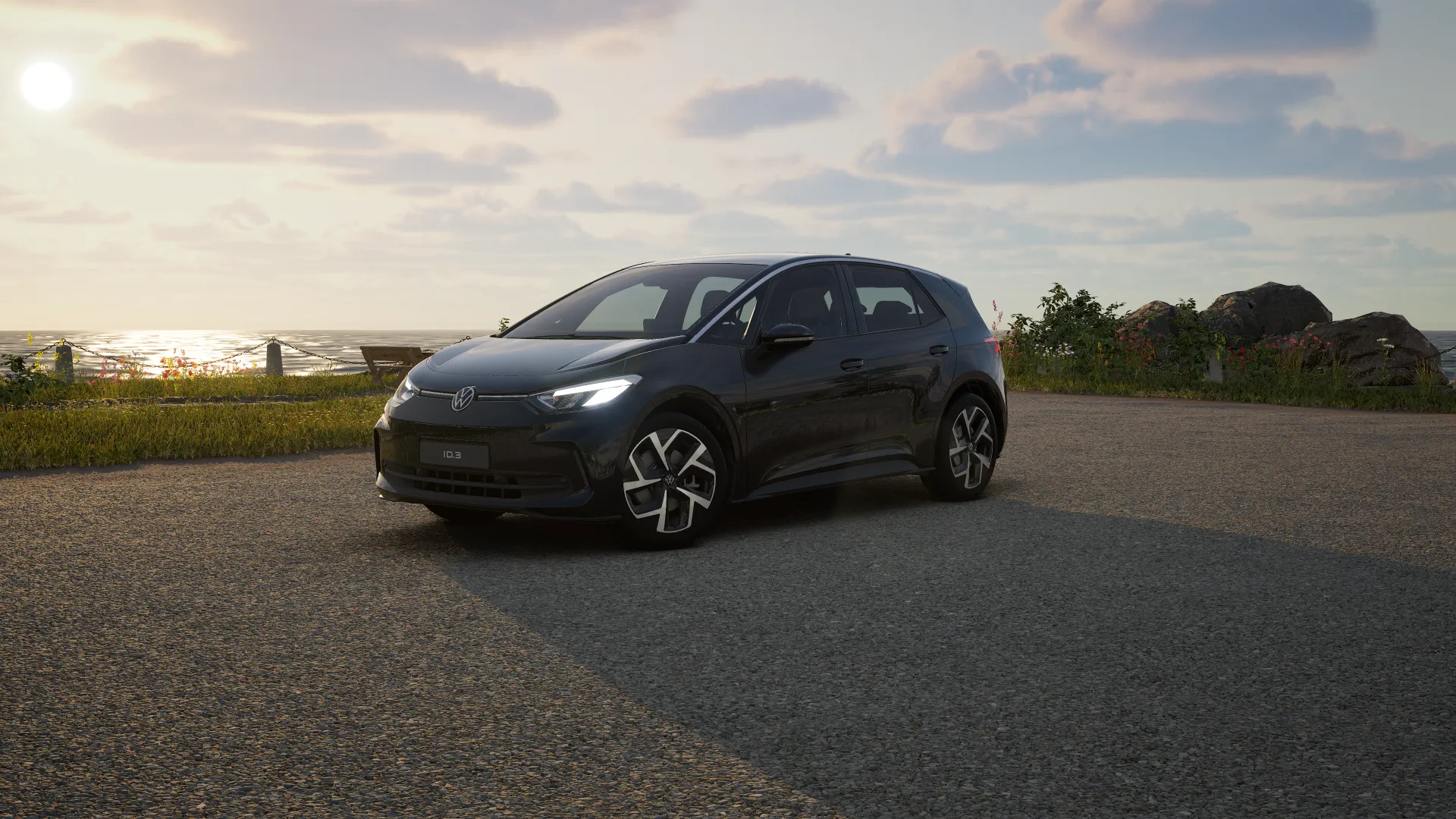 Volkswagen ID.3, un vehículo eléctrico compacto negro, se encuentra estacionado en un campo con montañas al fondo y un cielo nublado.