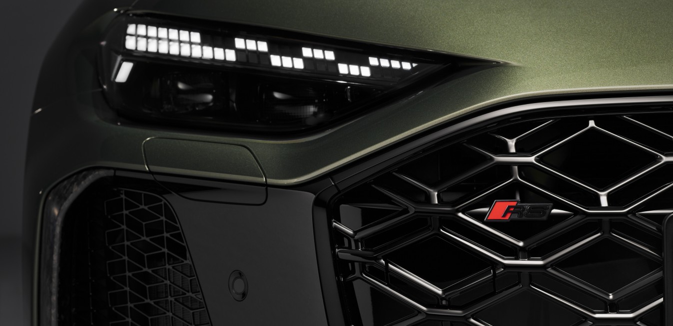 Frontal RS5 híbrido luces LED