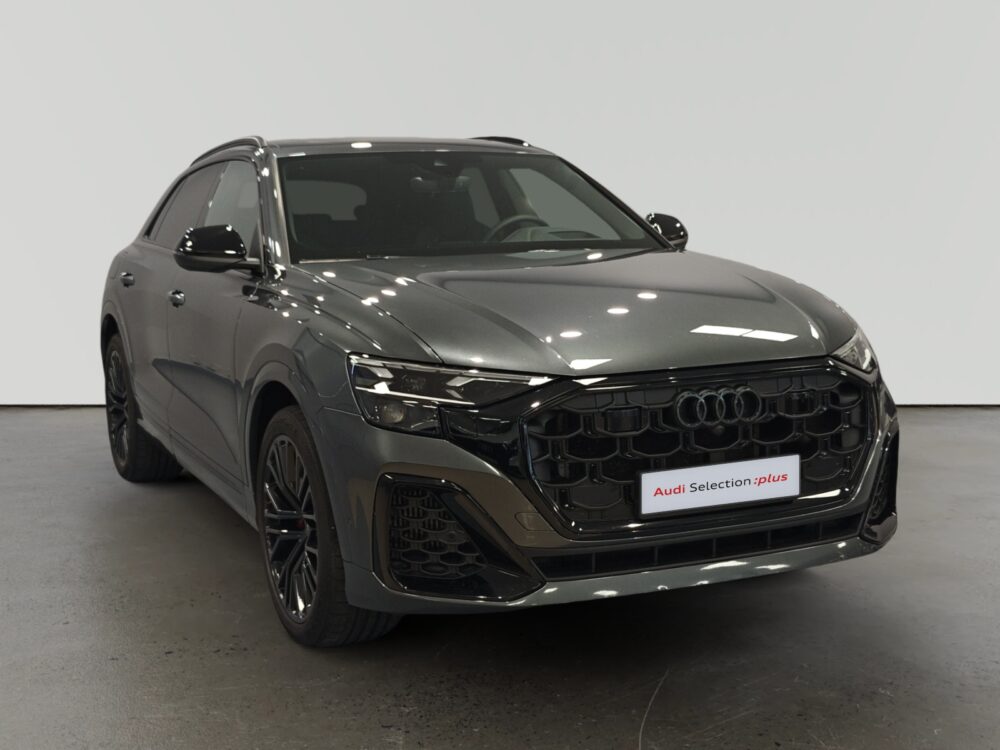 Audi Q6 e-tron gris oscuro de Audi Selection plus